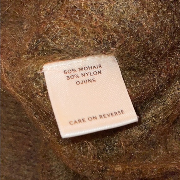 LL Bean V-neck Mohair Sweater, Women’s Medium - Picture 10 of 11